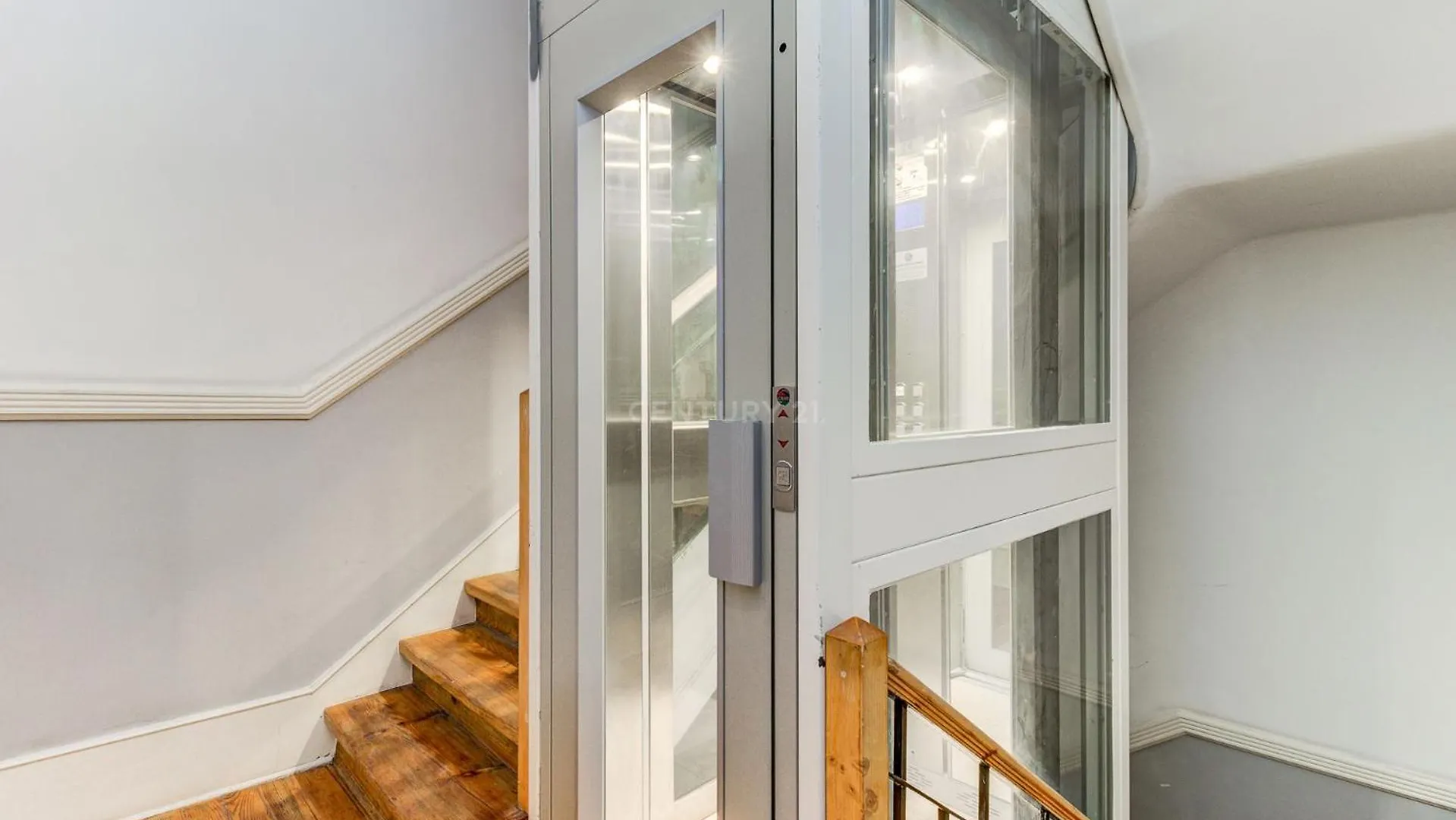 Appartamento Quarto Aconchegante Com Janela E Vista Para Cidade Lisbona